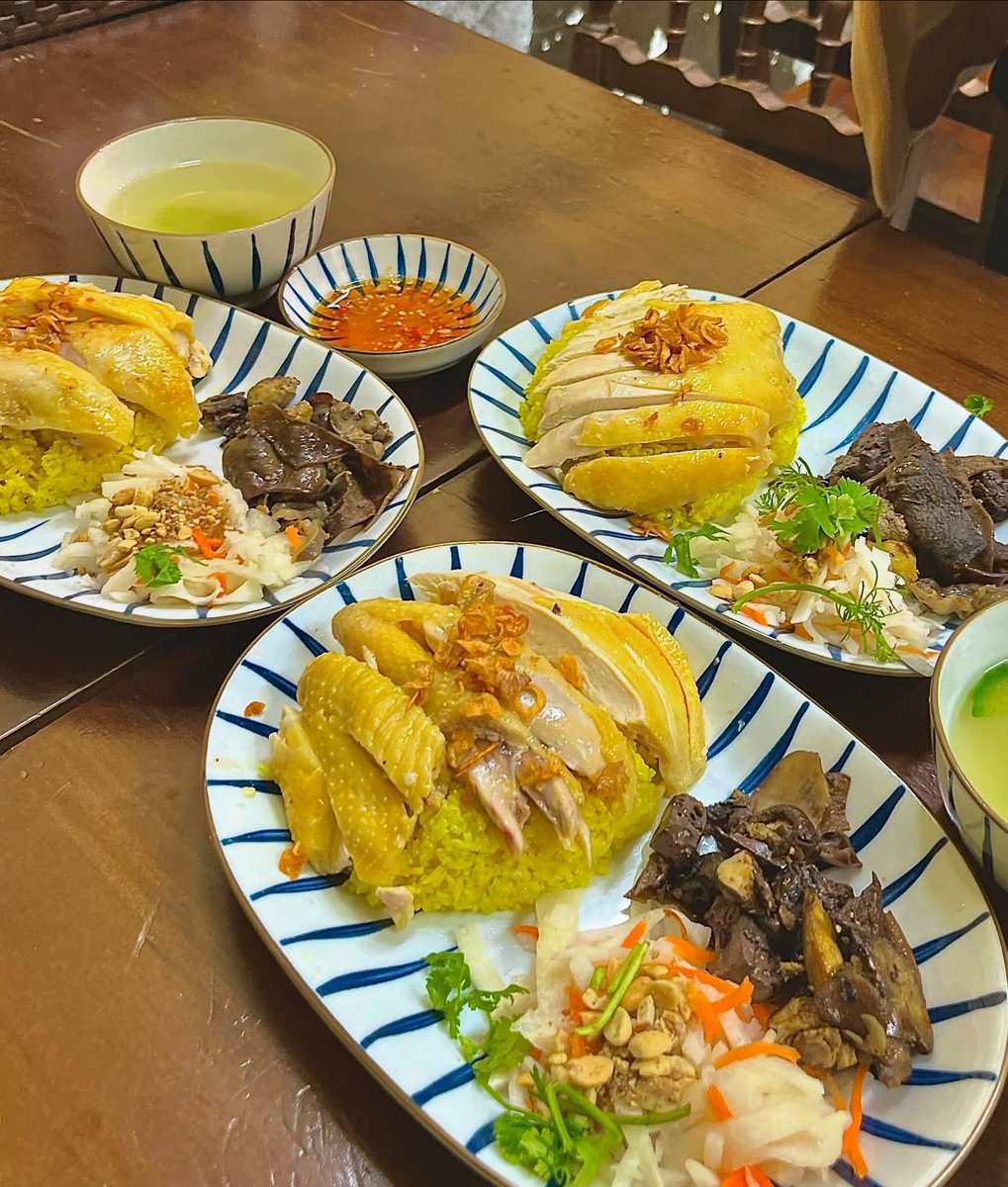 AsiaKingTravel's tweet image. Découvrez #Hanoi d&apos;une journée en savourant les #spécialités locales au cœur de ses rues animées et pleines de vie 
#voyage #cuisine #vietnam 
------------------------
👉asiakingtravel.fr/tour/gout-la-c…