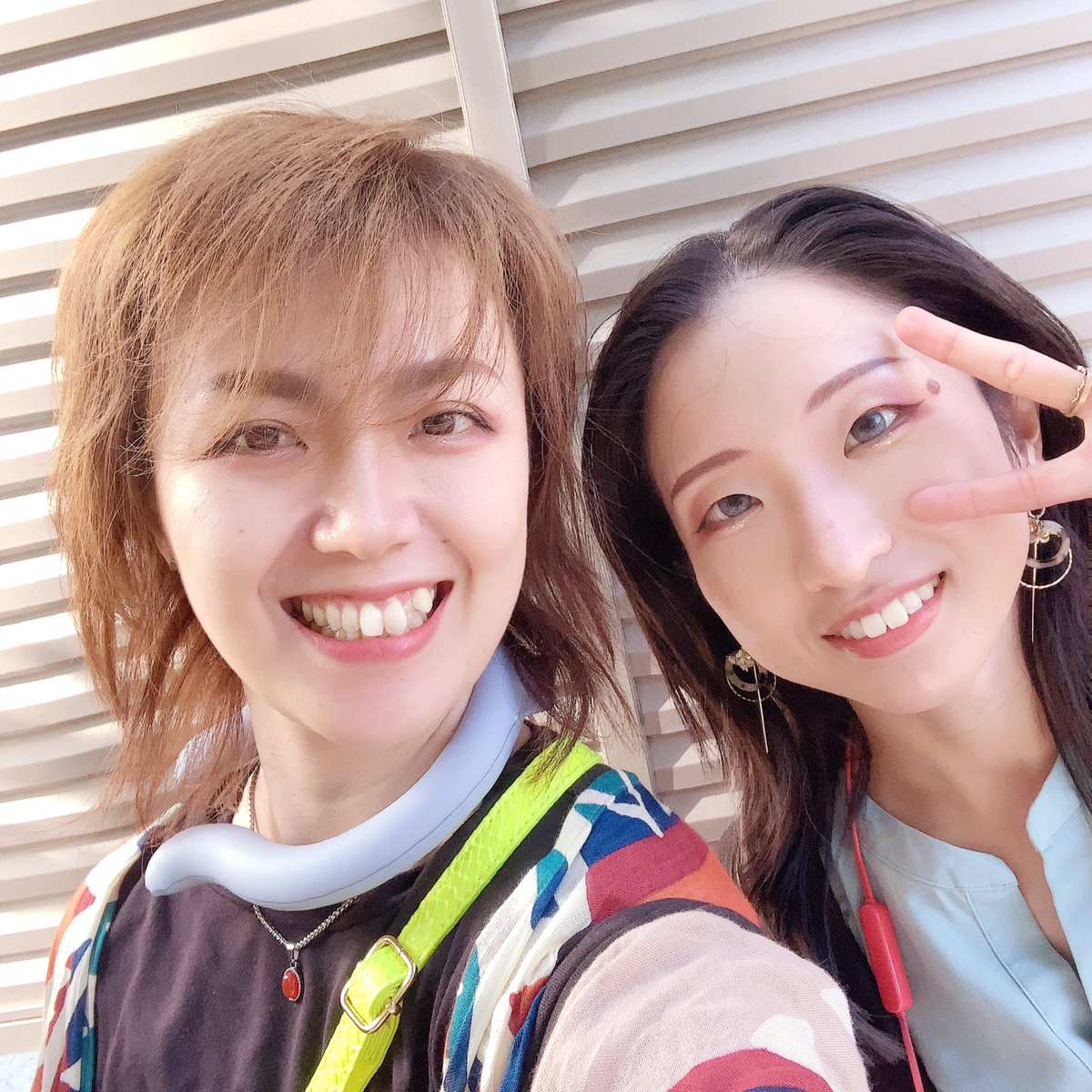 manna_con's tweet photo. 雪乃ちんと最終合わせしてきたよ！
明日から小屋入りです☺️✨
我々、お互いに雨に愛されし者ということがわかったので、お天気のよいことを祈りつつ🙏

▼ご予約受付中！
https://t.co/fJOFFtVa8d

#arma
#メモリアルジュエリー https://t.co/6yQZdMulh4