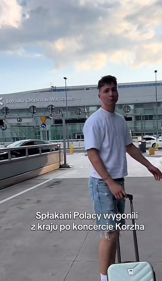 cuprwarszawa's tweet photo. 🤬 SKANDAL! Ukrainiec:

nauka za polskie $$$

zasiłki dla rodziny

DUMNY z flagi banderowców na Stadionie Narodowym!

To już nie jest niewiedza - to CZYSTA POGARDA!

#OUNUPA #Warszawa #PolskaDlaPolaków https://t.co/fvEpA0lHJi