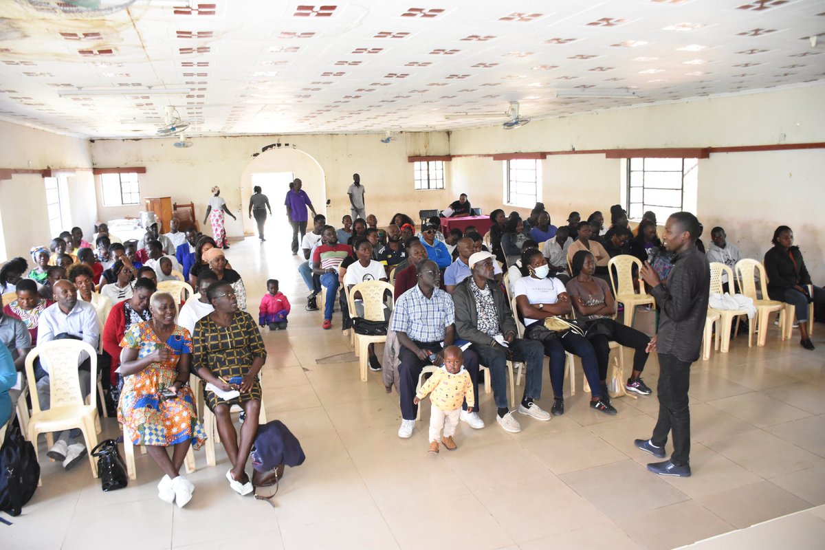 GodwinAyata's tweet photo. The elders unpack how they understand #SDGs in the local language. Localization of #SDG5 with Target on social behavior change on gender issues to reduce the Budden of unpaid care work.
#GenderEquality #TwendekazinaSDGs #LeaveNooneBehind #Raceto2030 https://t.co/6krggvyrZd