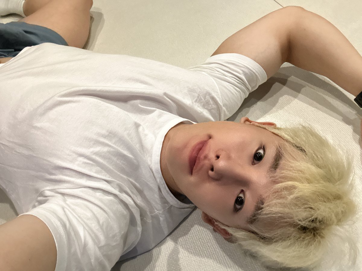 official__wonho's tweet photo. 위니들 맛저해!!

#원호 #WONHO https://t.co/XlMNMDd5FY