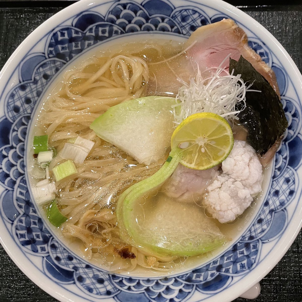 sutofukin's tweet photo. #八戸 #青森 #ラーメン #魚櫓魚櫓 #あら炊き中華そば魚櫓魚櫓 #瀬戸内真はも淡麗塩らーめん　#落としと焼霜造り　#限定 #限定第���弾 #さすがの味 #塩ラーメン #ごちそうさまでした #麺スタグラム #ラーメンインスタグラマー #八戸ラーメン #八戸グルメ https://t.co/pG918cDVfJ