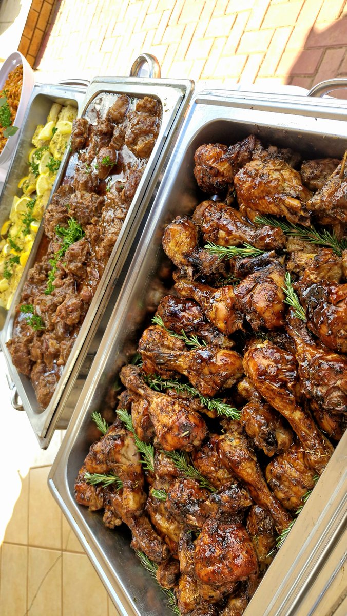 BothsideMo's tweet image. Wedding season upon us❤️, book your dates now for your Food catering needs. limited available spaces left 
For Bookings:

📞: 079 322 6536
📧: serema.morongwa@gmail.com 
Instagram: Mo_Dijong
TikTok: Mo_Dijong 
📌: Gauteng &amp;gt; Wherever you need us