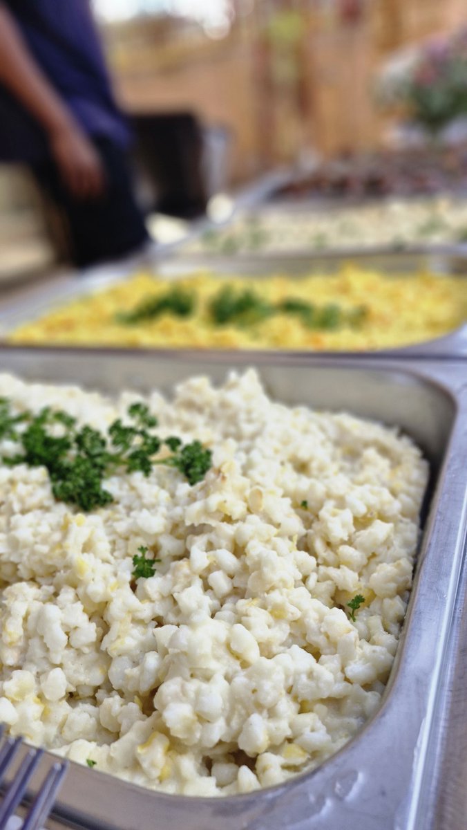 BothsideMo's tweet image. Wedding season upon us❤️, book your dates now for your Food catering needs. limited available spaces left 
For Bookings:

📞: 079 322 6536
📧: serema.morongwa@gmail.com 
Instagram: Mo_Dijong
TikTok: Mo_Dijong 
📌: Gauteng &amp;gt; Wherever you need us