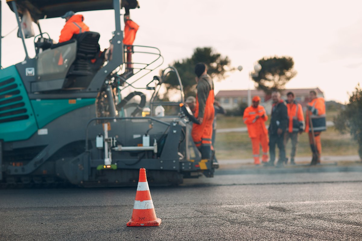 Département Vendée (@depvendee) on Twitter photo 🚧 Routes : ils prennent soin de vous, alors prenez soin d’eux ! Au quotidien, les agents du Département sont victimes d’incivilité. « Ralentir avant un chantier, c’est respecter votre sécurité mais aussi la leur », rappelle le <a href="/DepVendee/">Département Vendée</a> .
▶ go.vendee.fr/EWgnR 🚧 Routes : ils prennent soin de vous, alors prenez soin d’eux ! Au quotidien, les agents du Département sont victimes d’incivilité. « Ralentir avant un chantier, c’est respecter votre sécurité mais aussi la leur », rappelle le <a href="/DepVendee/">Département Vendée</a> .
▶ go.vendee.fr/EWgnR