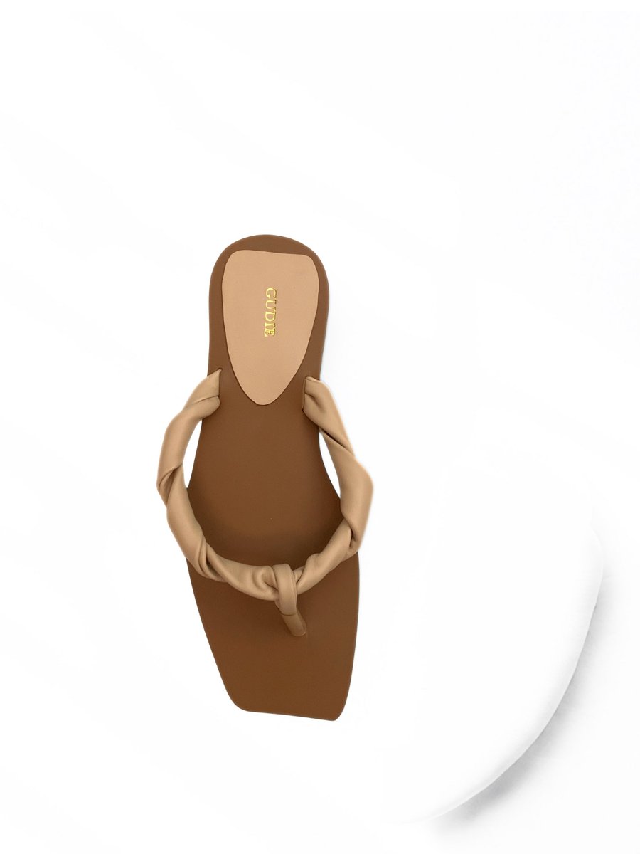 Please let’s retweet.🧎🏽‍♀️‍➡️🧎🏽‍♀️‍➡️🙏🏽🙏🏽

They cost Just N10k.

You can order here.

gudie.bumpa.shop