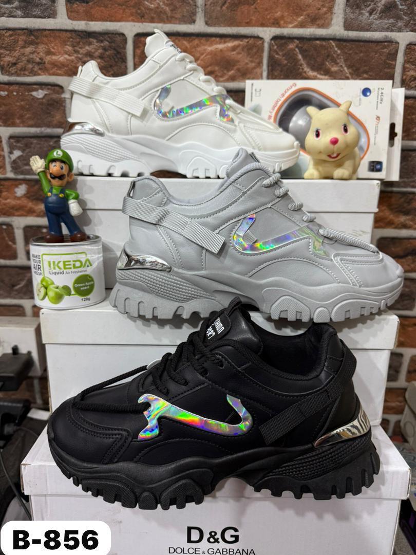 OnyiiAn's tweet image. For your cheap and affordable sneakers in wholesale and retail quantities ANASONYITEXCOLLECTION have you covered. We are located in ochanja market Onitsha Anambra state. Delivery nationwide. Chat us on WhatsApp 07037417822. With just #15,000 any of  this beauty could be yours