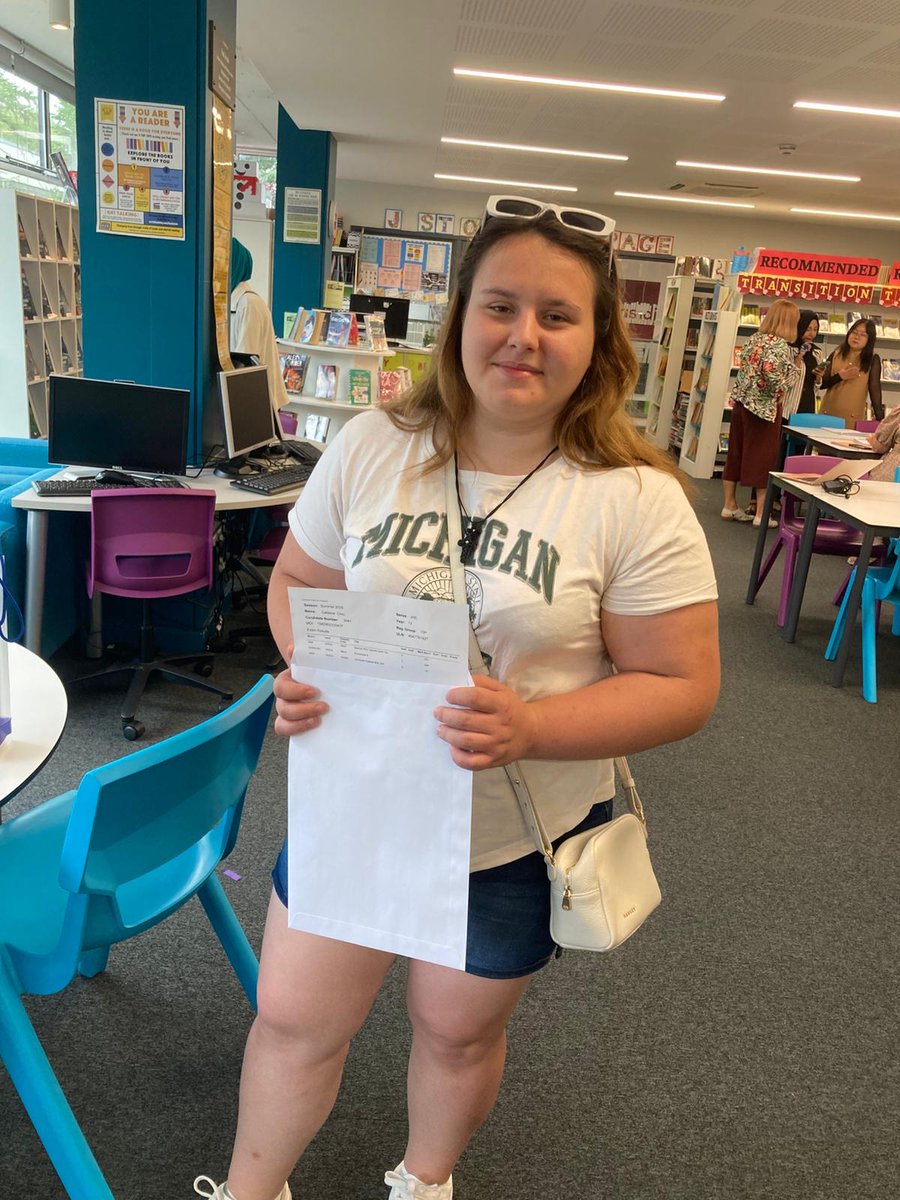 Super proud of Catalina who is going to study economics at UWE Bristol.