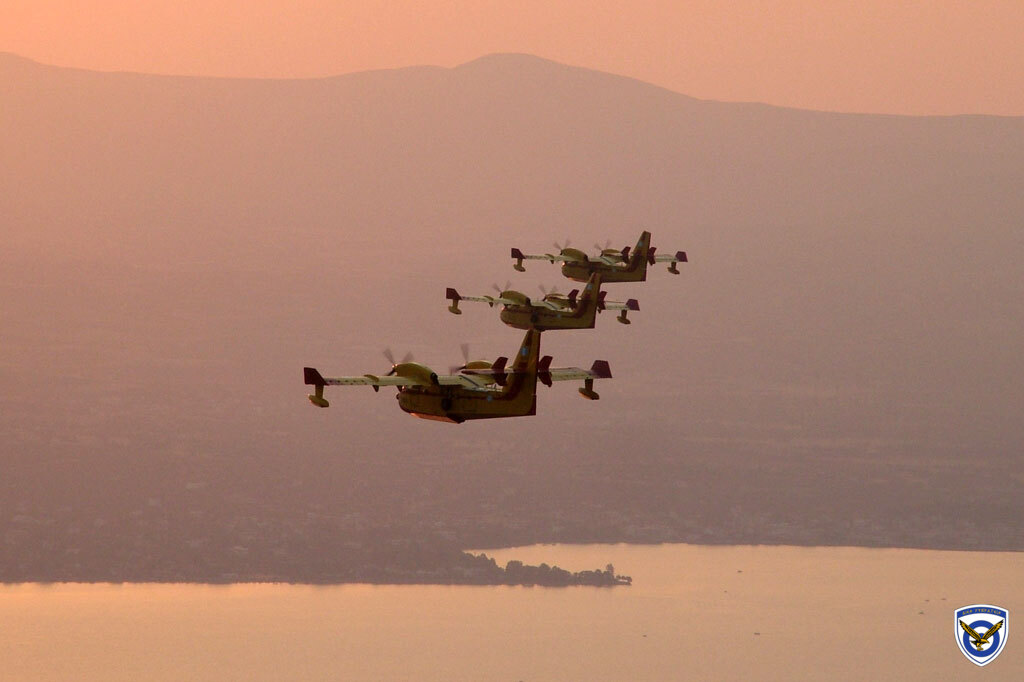 #photooftheday #ΠολεμικήΑεροπορία #HAF #AerialFirefighting
