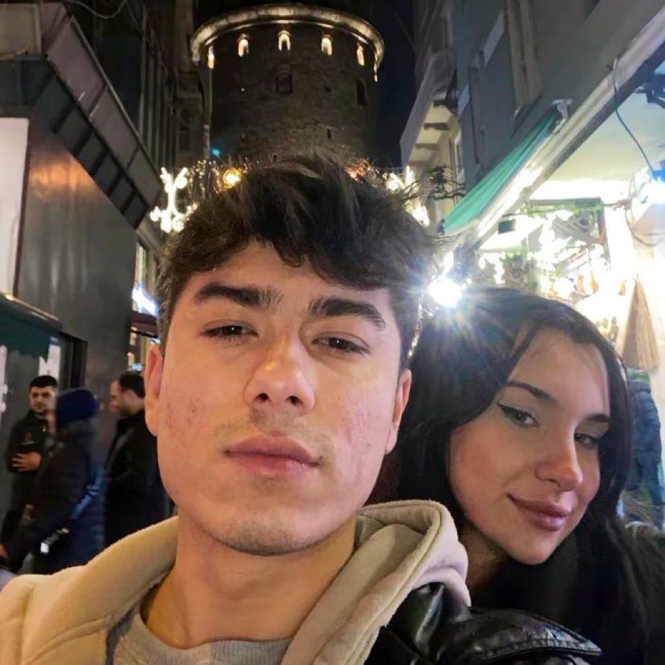 Hakan henüz 22 yaşındaydı. 
Ailesini tacizden korumak isterken toplu saldırıya uğrayıp bıçakla katledildi.

Eren, Ahmet ve diğer on binlerce evladımız gibi Hakan da etnik terörün kurbanıdır.

SOKAKLARI TEMİZLEYİN!

MİLLETİN SABRI TAŞMADAN GEREĞİNİ YAPIN!

 #hakancakıricinadalet