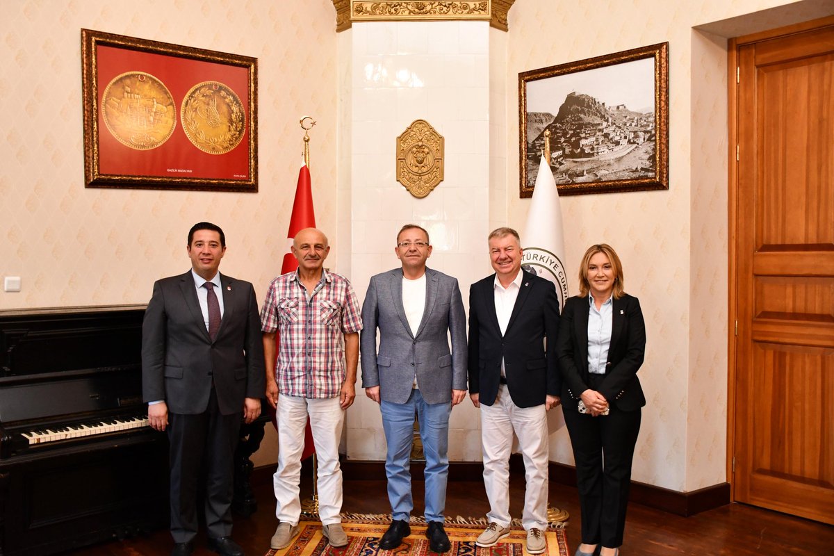 📍#Kars Valiliği 

Valimiz Ziya Polat, Gençlik ve Spor İl Müdürü Mehmet Başköylü, Yelken Federasyonu Yönetim Kurulu Üyeleri Serdar Özkaleli ve Gürhan Zengin ile Eğitim Direktörü Gamze Altay Akdeniz'i makamında kabul etti.

<a href="/ziyapolat73/">Ziya POLAT</a>
<a href="/TurkiyeYelken/">Türkiye Yelken Federasyonu</a>

#AniDemekAnadoluDemek