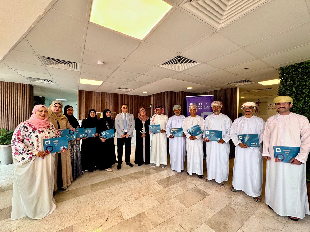 اختتم مركز التدريب الإعلامي بوزارة الإعلام، دورة تدريبية متخصصة في مجال الذكاء الاصطناعي والصحافة الرقمية، وذلك بهدف الارتقاء بمهارات الكوادر الإعلامية وتعزيز قدراتهم في مواكبة التقنيات الحديثة في مختلف المؤسسات الإعلامية.