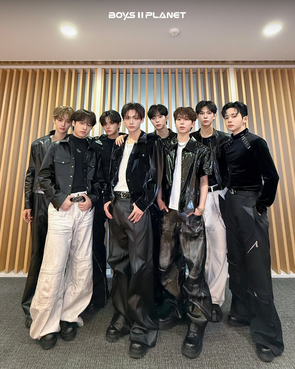 sagnwonlee's tweet photo. mcountdown! here we go! https://t.co/fksqPkVn8O
