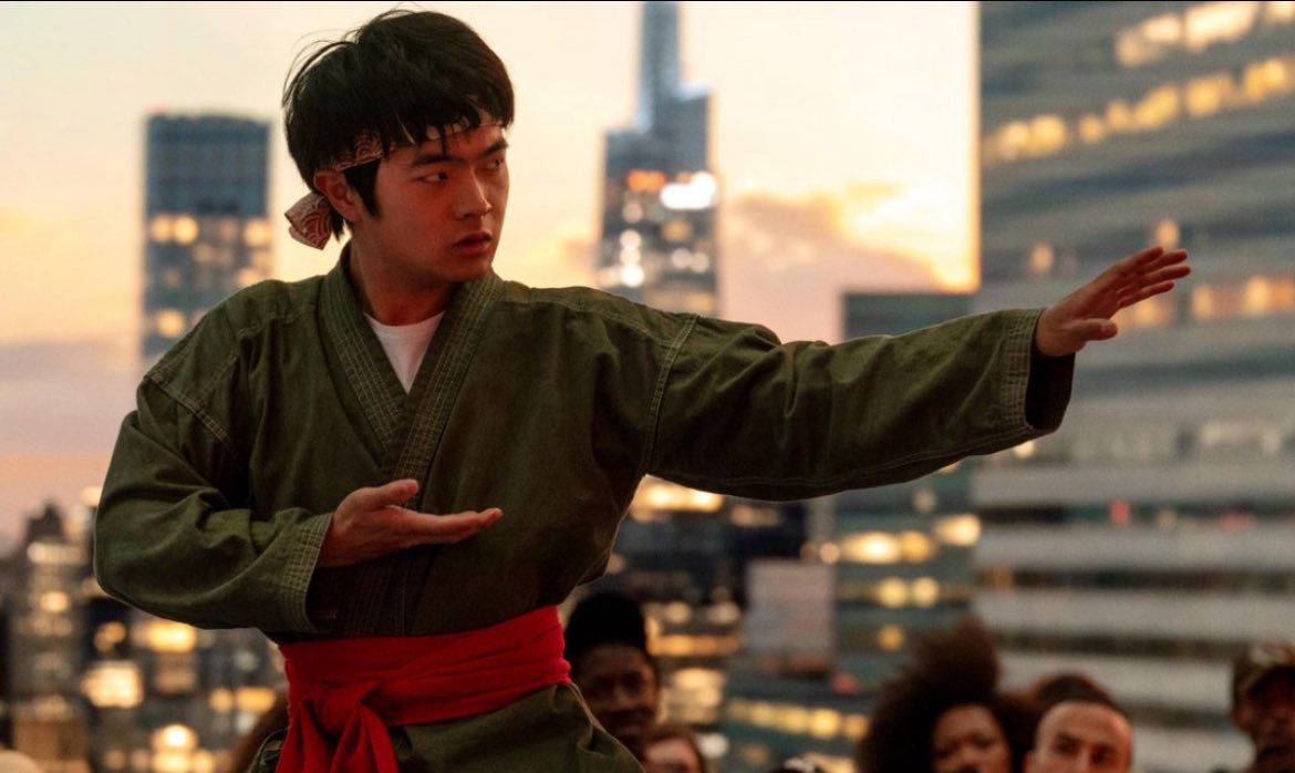 borgiefilms's tweet photo. #KarateKidLegends 

Como fan acérrimo de la saga la he disfrutado, pero necesitaba un ritmo más pausado y más corazón (como Cobra Kai). Funciona bien porque no hay riesgo y es un A-B-C. En las escenas de acción se sienten los golpes y Ben Wang es todo un descubrimiento. https://t.co/nJsE0eiWh9