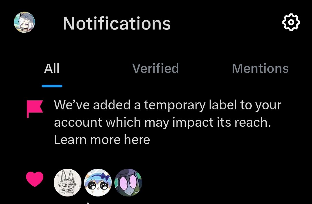 fangyuezxt's tweet photo. Does anyone know what this means?😭🫂 I don't think I've violated any rules. Can someone help?? #label #help #artmoot https://t.co/Tnr1URYfWR