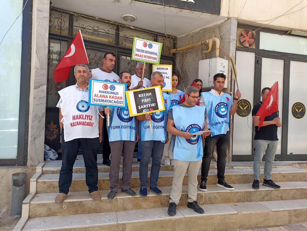 Kamu_Sen's tweet photo. ÜVEY EVLAT DEĞİLİZ

YETERSİZ TEKLIFI KABUL ETMIYORUZ!

🚩Eskisehir
🚩Erzincan
🚩Sakarya
🚩Mardin
1s https://t.co/ozVJ5H9mIU
