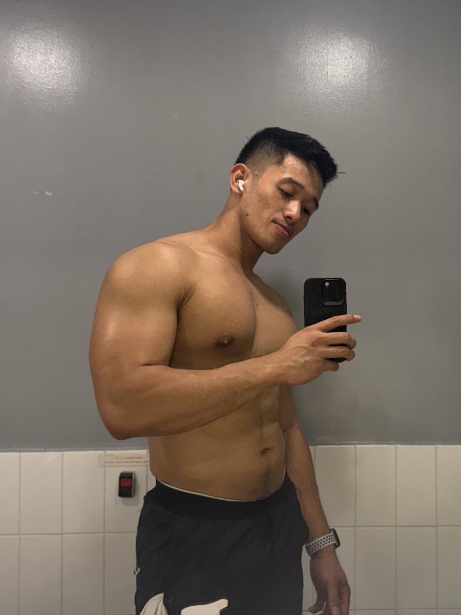 boynextdoorgelo's tweet photo. me :/ https://t.co/khDk7ZhA37
