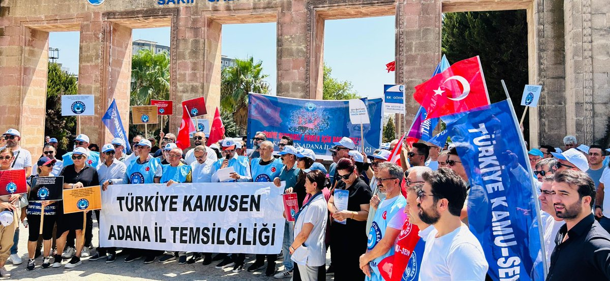 Kamu_Sen's tweet photo. ÜVEY EVLAT DEĞİLİZ

YETERSİZ TEKLIFI KABUL ETMIYORUZ!

🚩Giresun
🚩Izmir
🚩Adıyaman
🚩Adana https://t.co/cJOnOPSCH8