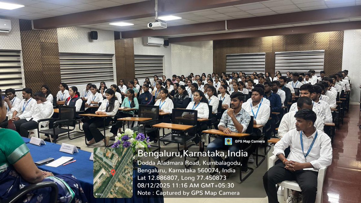 rrceblr's tweet image. 🚀 #CareerReady @ RRCE! 🚀 On 12 Aug 2025, #CSEDept hosted a seminar on “How Technical Skills &amp;amp; Internships Impact Placements?” with Mrs. Farheen Farhath. 💡 Insights on industry needs, internship advantage &amp;amp; placement success. 🌟 #RRCE #CareerGrowth #PlacementSuccess
