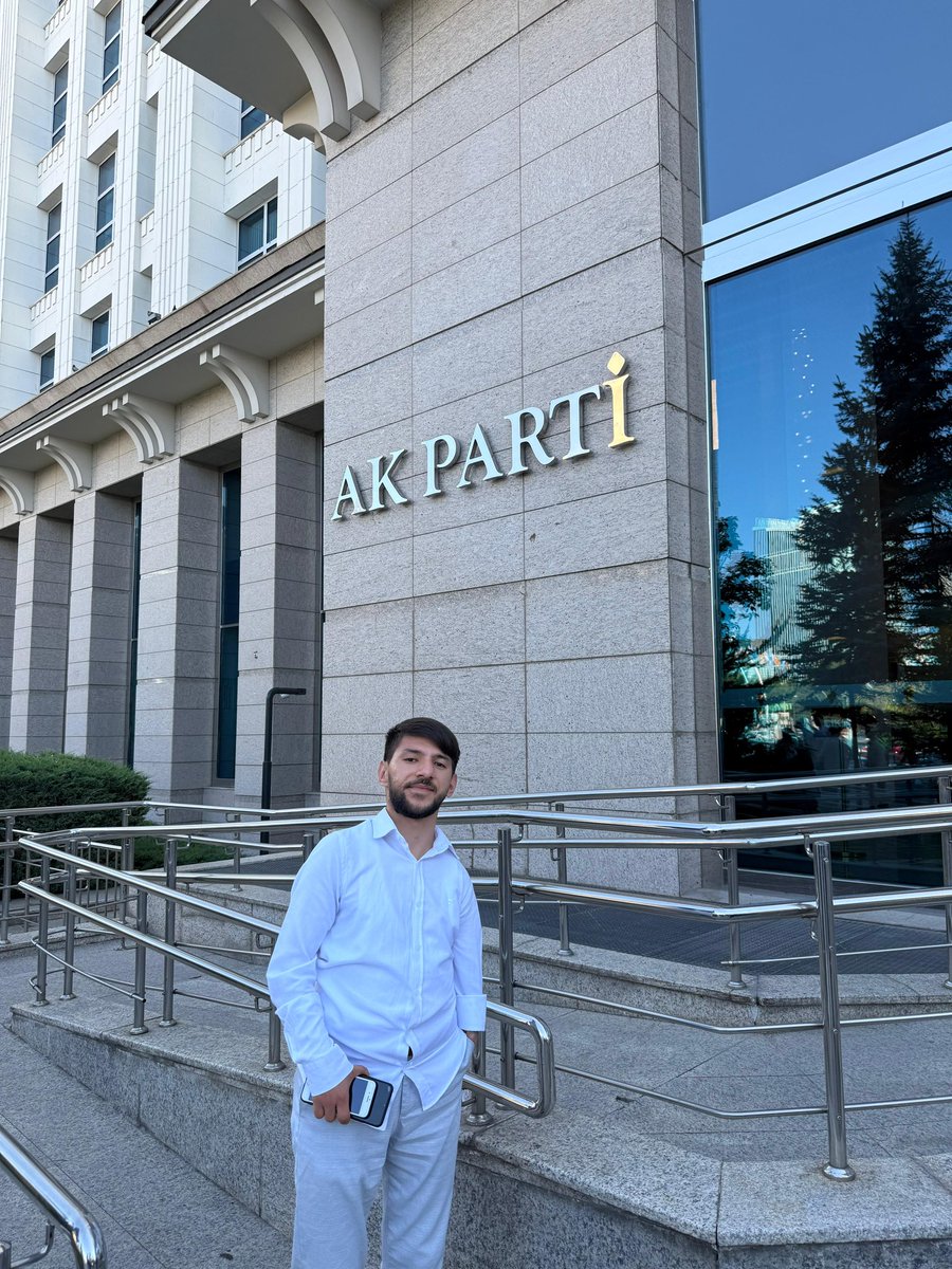 Furkanilbey18's tweet photo. İyi ki doğdun, millete umut oldun.
İyi ki doğdun, Türkiye Yüzyılının mimarı oldun.
İyi ki doğdun, yarınların teminatı oldun.
İyi ki doğdun AK sevda, bizdendin, bizle oldun.
“24 Yıldır: Daima Birlikte, Güçlü Türkiye”

Partimizin 24.kuruluş yıl dönümü kutlu olsun.
#24YılınHikayesi https://t.co/07sbaxnPdg