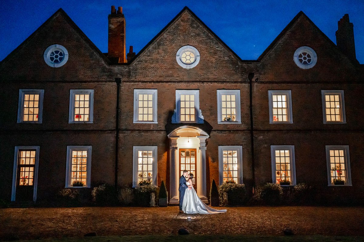 As the nights slowly draw in, love still lights the way. ✨ 
Tara &amp; James’ magical evening, framed by the most breathtaking backdrop and captured beautifully by Natalie &amp; Max Photo and Films  💍📸 
#EveningWedding #GoldenHourRomance #huttonhall  #brentwood #WeddingMagic