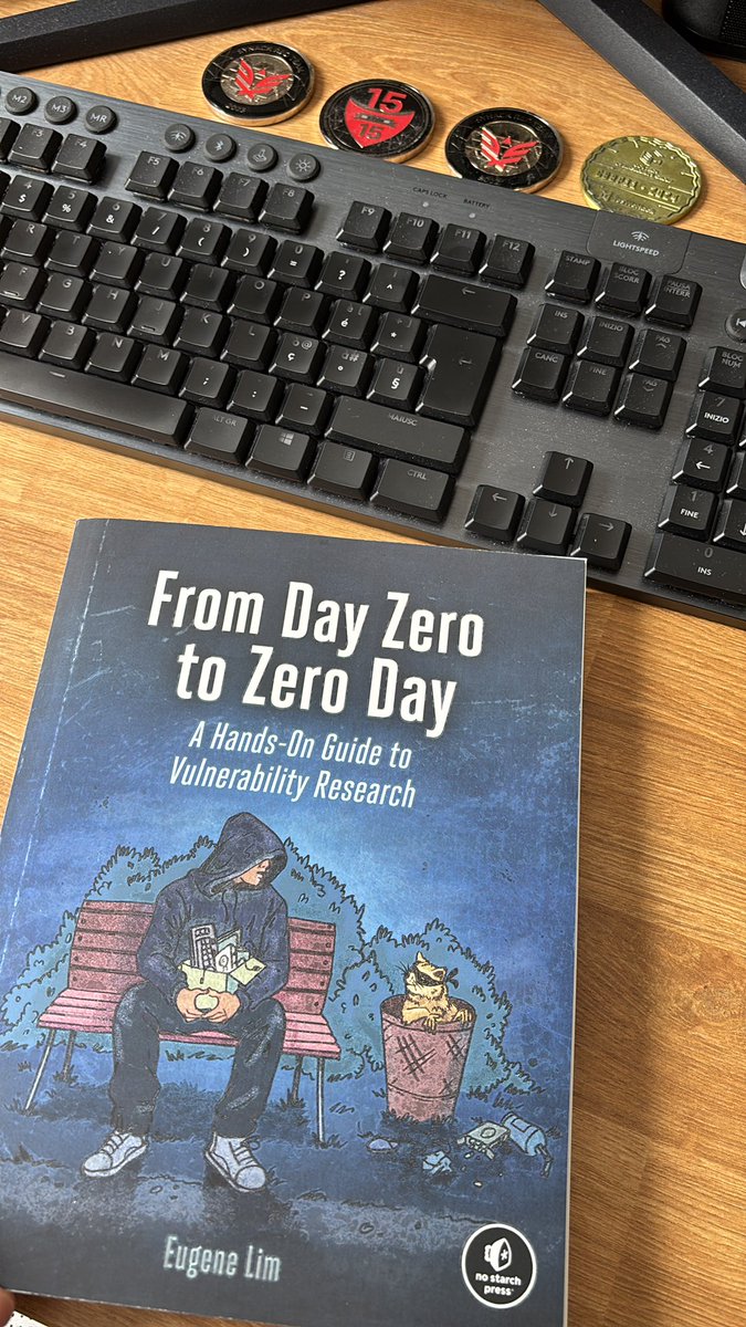 drak3hft7's tweet image. Book’s here, just in time for the holidays 😬 #securityresearch #bugbounty @spaceraccoonsec