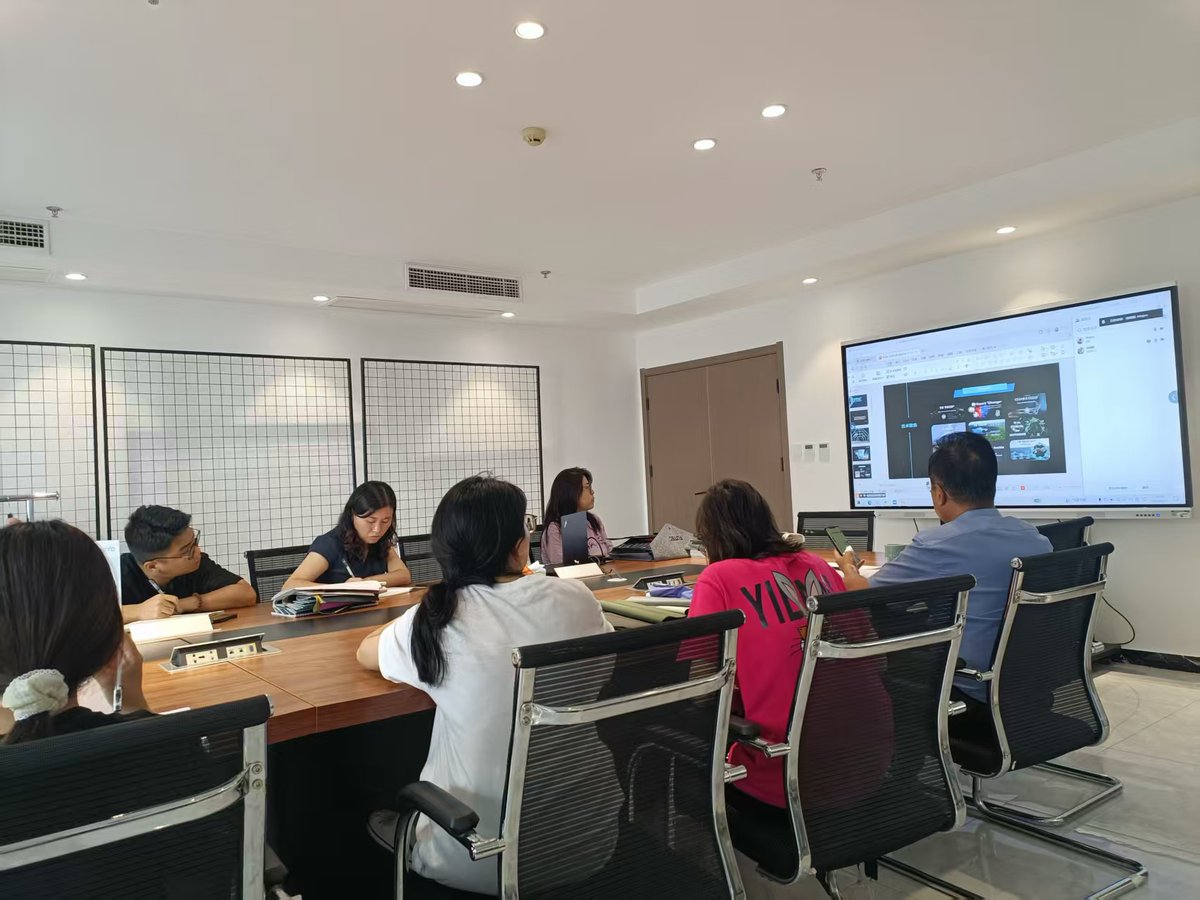 LotoGarment's tweet image. 📢 Following our visit to the Shanghai Functional Fabric Expo, our team returned inspired and full of insights. 

lotogarment.com

#FunctionalFabrics #OuterwearManufacturing #CustomMade #TextileInnovation #B2B #HebeiLoto #ShanghaiExpo #FabricTrends