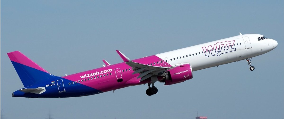 Info |

WizzAir have launched a
 new route to London Luton.

Venice - Luton daily flights starting 1 December 2025

Credit <a href="/EFrancesco12/">E Francesco</a>