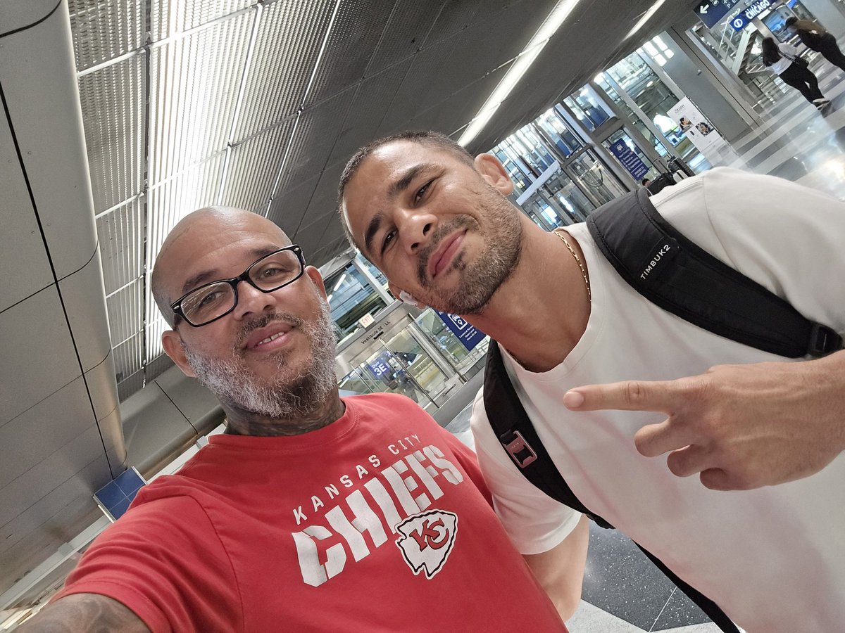 The_Real_Neon's tweet photo. @Pantojamma Champ! 👊🏾 https://t.co/IhuFCRLhAo