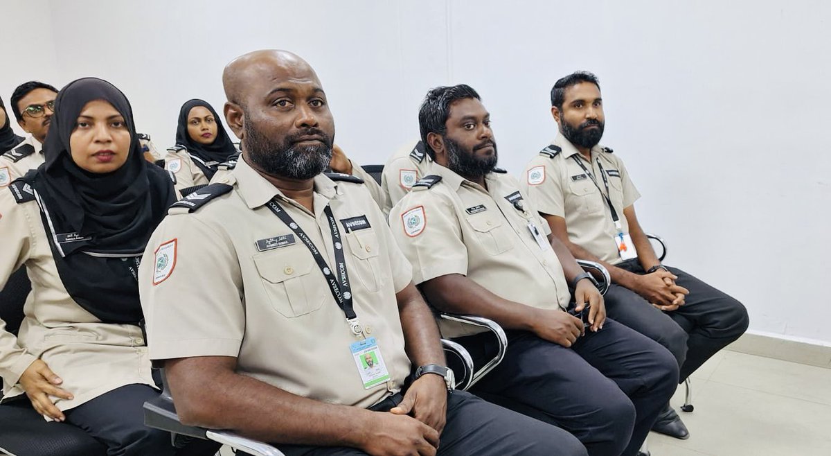 dasamaldives's tweet photo. In collaboration with @dasamaldives, @transportgovuk conducts the “AVSEC Screener Train-the-Trainer Course” from 10–14 August 2025 for @avsecommv personnel, aimed at strengthening aviation security capacity in the Maldives. 🇲🇻
@MoDmv @mgmaumoon @muazhalym @mizualee
#AVSEC https://t.co/QcUApLzMgS