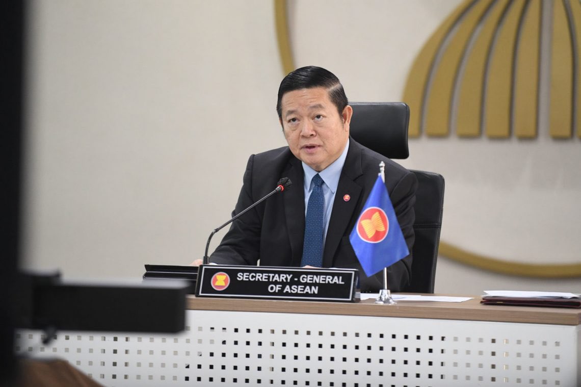 PlanetNewsFeed's tweet image. 🌏⚡️ The #ASEAN Secretary-General participated virtually in the Ministerial Interface Meeting on Financial Mechanisms for the ASEAN Power Grid, advancing deeper regional economic integration. A step toward a sustainable & connected future! #RenewableEnergy #ASEANPowerGrid
