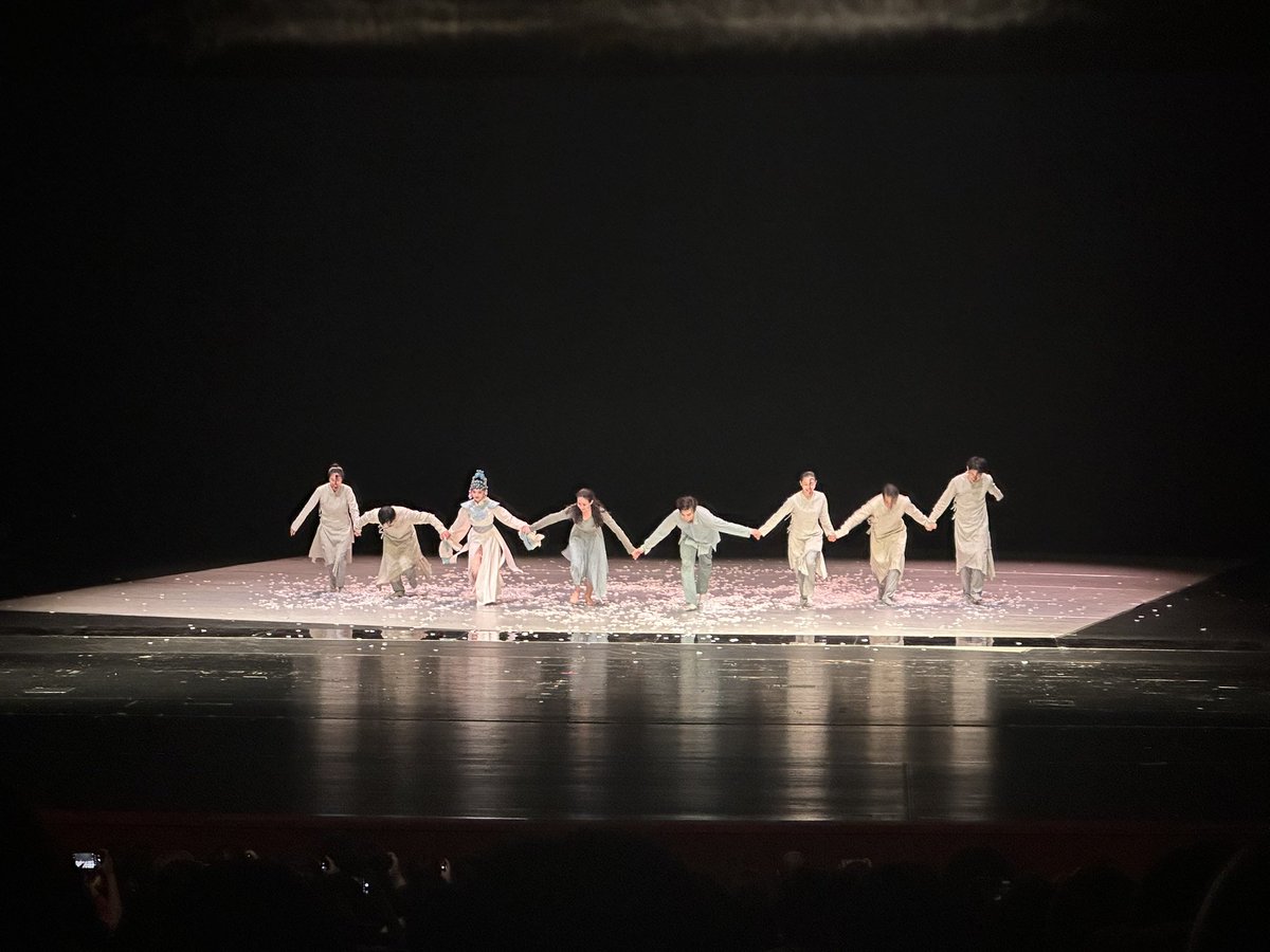 YabinStudio's tweet photo. #themoonopera touring!He Fei Grand Theater on Aug 12th.
#yabinwang #yabinstudio #dance #touring https://t.co/0zhCC4oFL8