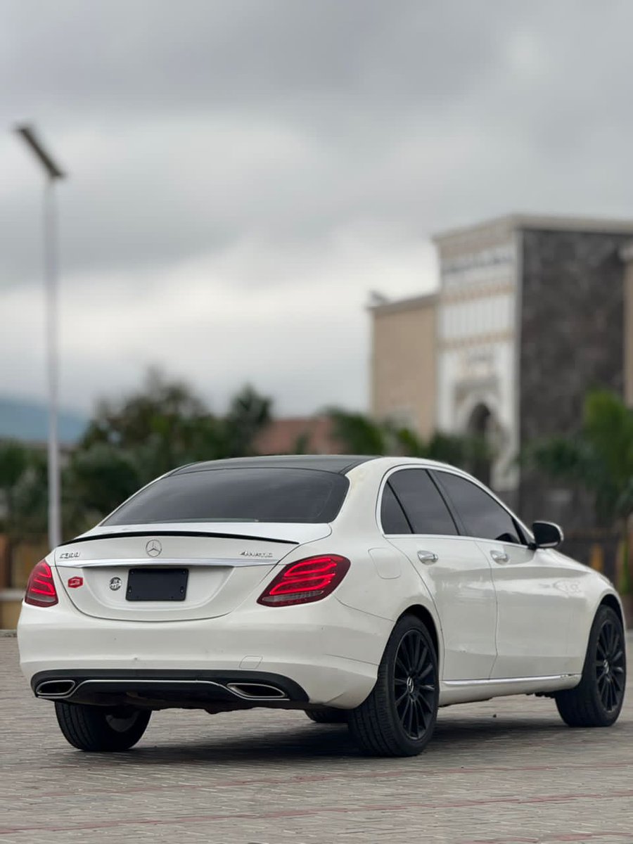 FOR SALE🔥

Mercedes Benz C300
2015 Model
Sharp Interior 
Genuine Papers✅
Everything Blessed 
🏷️₦15.4M Negotiable 
📍Kano
