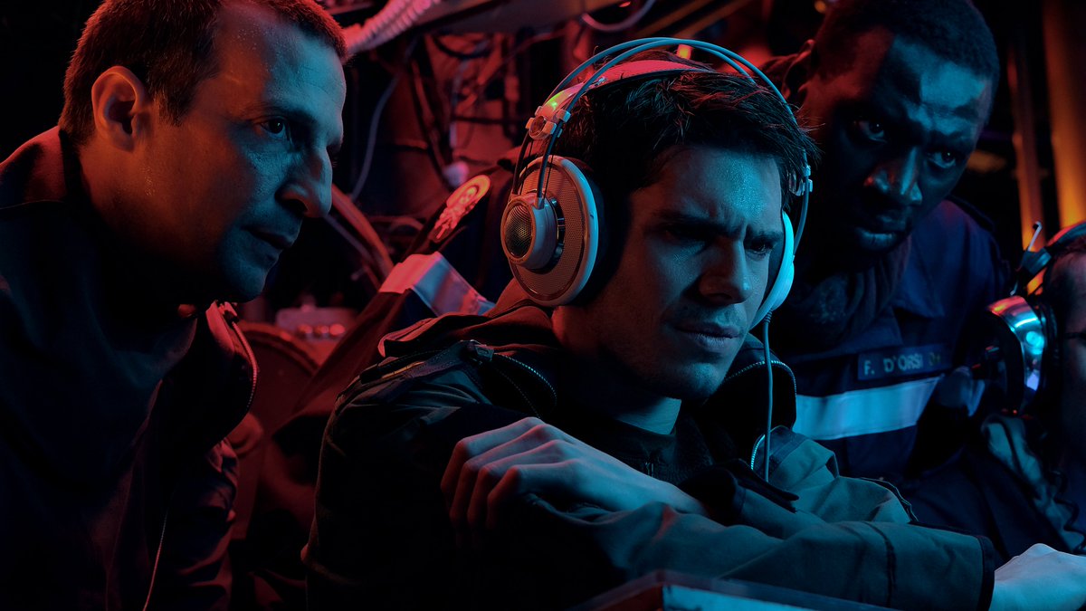 NetflixFR's tweet photo. Un jeune de la marine, surnommé l’Oreille d’Or, possède un don rare pour identifier n’importe quel son.

Face à une crise nucléaire imminente, son talent devient la clé pour éviter une catastrophe mondiale.

Le film LE CHANT DU LOUP avec François Civil et Omar Sy, c’est dispo. https://t.co/UEiKUdNuGd