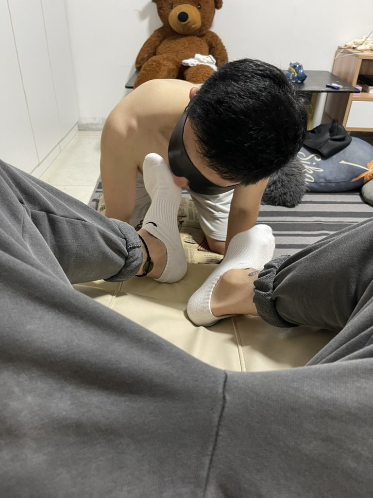 当年那个单薄的细狗已经不存在了……