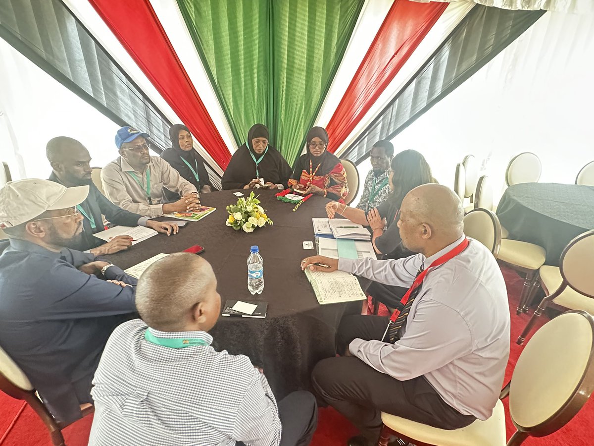 Alikheyr4's tweet photo. Having productive discussions with the EU Ambassador @EU_Commission today to explore solutions for the challenges faced by ASAL counties. Together, under the leadership of @MohamedAKhalif , committed to developing impactful strategies for sustainable development. #ASALCounties https://t.co/NLLbsRmFxF