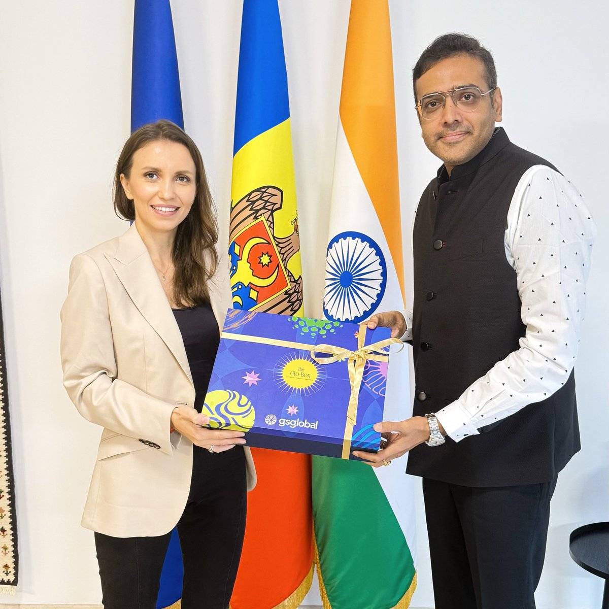 ana_taban's tweet photo. It’s always inspiring to meet Indian entrepreneurs. Their innovation, resilience, and vision drive the country’s economic growth. It was great to speak with Mr. Arjun Santhanakrishnan, Group CEO at GS Global - a true visionary in manufacturing, e-commerce, and healthcare.

#MoldovaInIndia