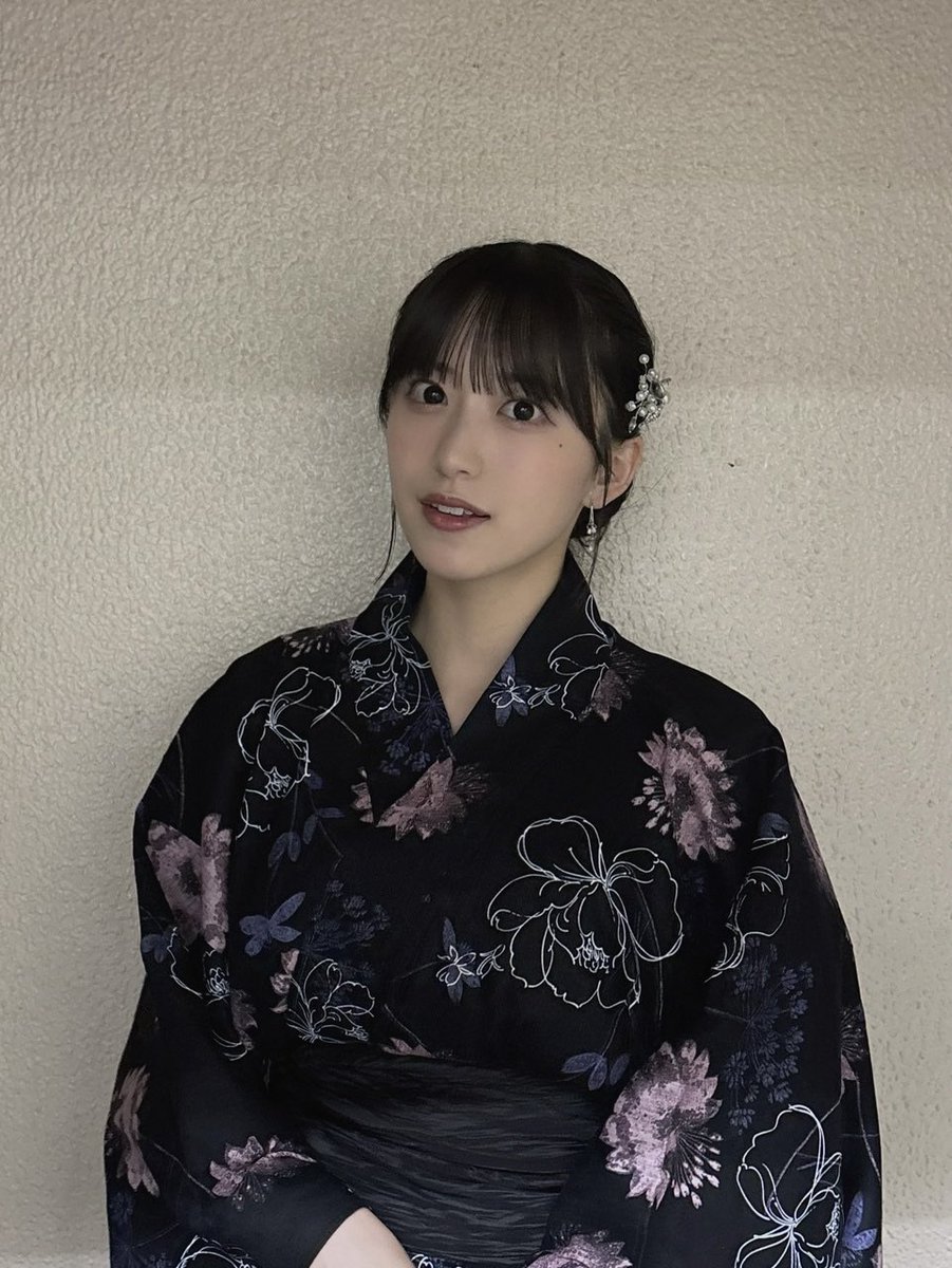61_second_'s tweet photo. "浴衣着てきたら惚れちゃうかも"なんて何気なくでメッセージを送った昨夜。もしかしたらね、淡い期待を抱いた今朝。目の前で『別に前からそのつもりだったんだよ！』と照れ隠しのように早口で言い訳する優に見惚れる今。『それで…似合ってるかな？』その一言が君に恋する予感を強くさせて迎える今夜。 https://t.co/bj5hj6WB8j