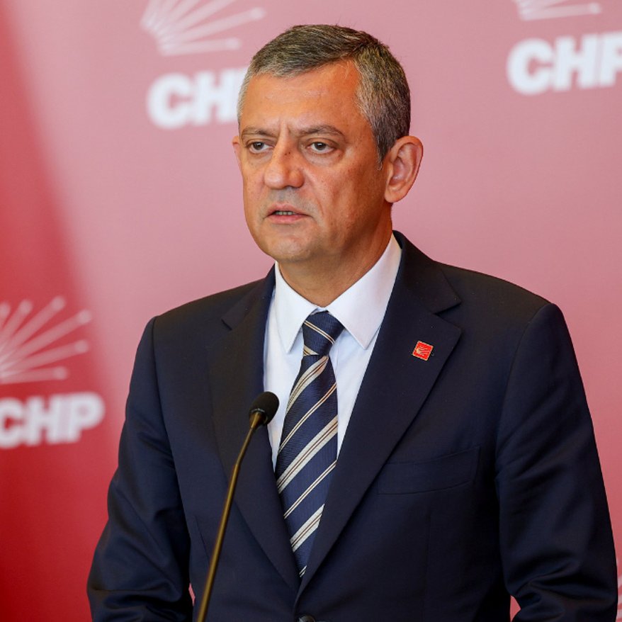 #SONDAKİKA 

Özgür Özel: 

"Etkin pişmanlıktan yararlanıp iftira atmış olanlara sesleniyorum.  

Avukatınızı çağırın, başınızdan geçenleri el yazınızla yazıp notere kapalı zarflatın.   

Günü geldiğinde bu ifadenizi makbul itiraf ve devletle işbirliği sayacağız."