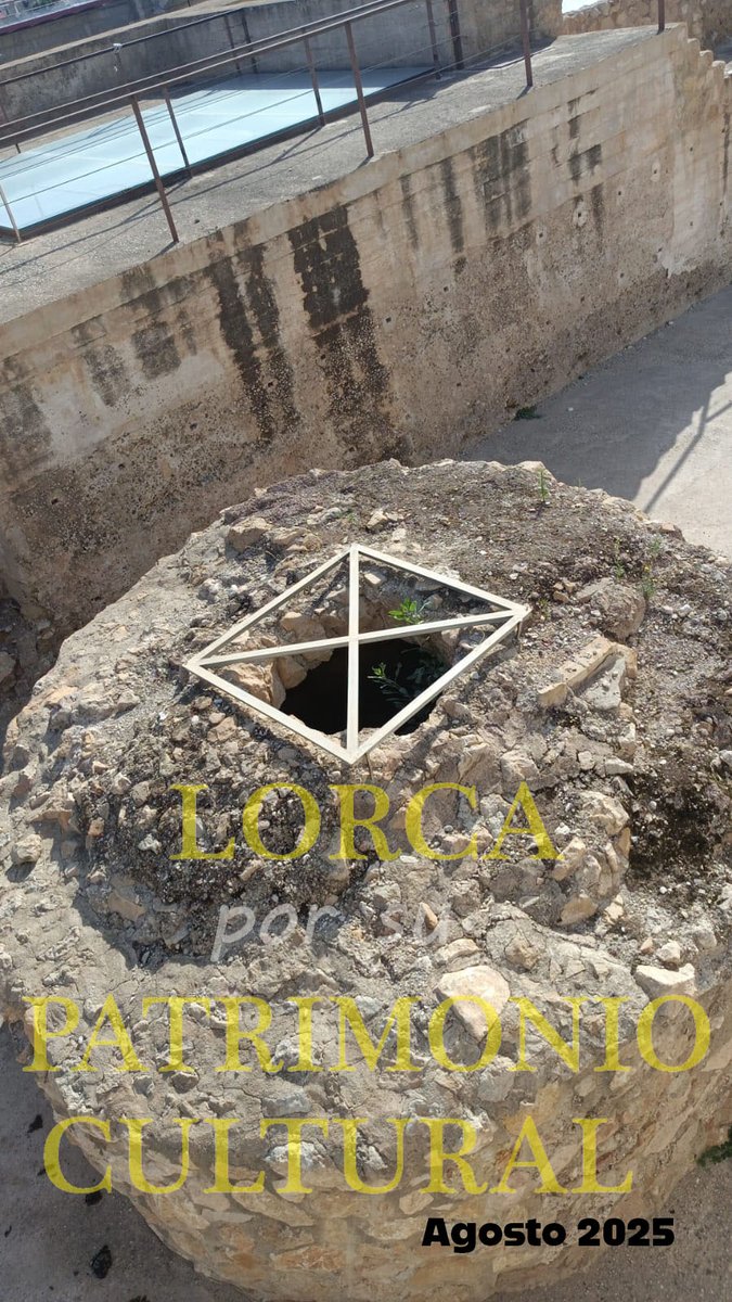 #ATENCION - NUEVA DENUNCIA DE LOS VECINOS

Lo denunciamos en 2018.

En enero de 2025 denunciamos ante la Dirección General y esta envió al Ayuntamiento un requerimiento. 

A día de hoy sigue empeorando y el estado de abandono es más que obvio además de peligroso.