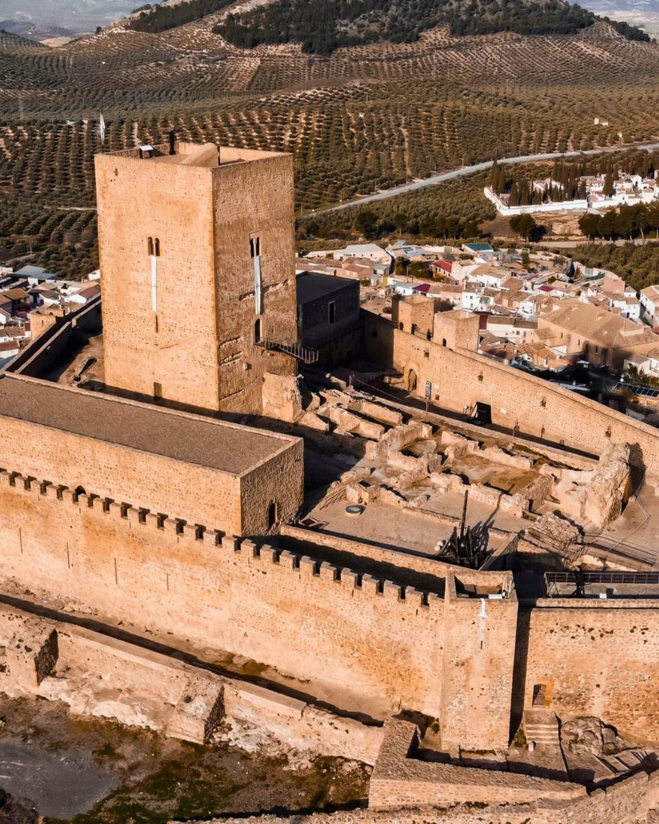 🥾 El tramo Alcalá la Real – Alcaudete del Camino Mozárabe te invita a recorrer 23,3 km de caminos de tierra entre olivares, donde se mezclan historia, naturaleza y autenticidad.

📽️ Te contamos más en nuestro canal de YouTube. ¡SUSCRÍBETE! 🔗 jaenparaisointerior.es/es/w/alcala-la…