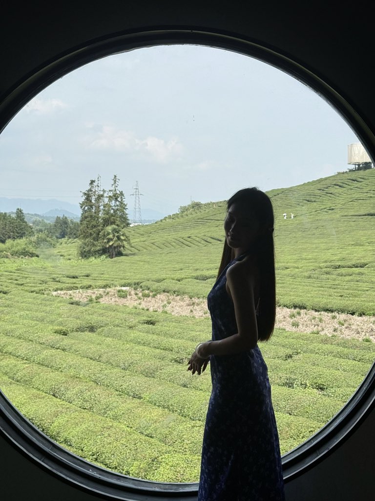 si73784224's tweet photo. 呼吸新鲜空气#原图直发 https://t.co/w3keihqPTw