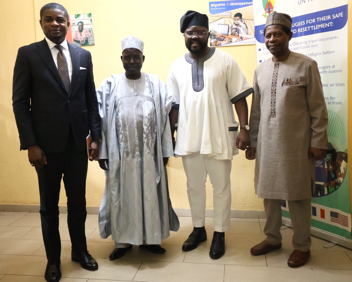 OIMCameroun's tweet photo. 🇨🇲🤝 L’OIM échange avec les parlementaires pour intégrer la migration dans les lois camerounaises.
🎯 Objectifs : développement, protection des migrants, gouvernance renforcée.
#Migration #Cameroun #OIM https://t.co/wqatchCi9Q