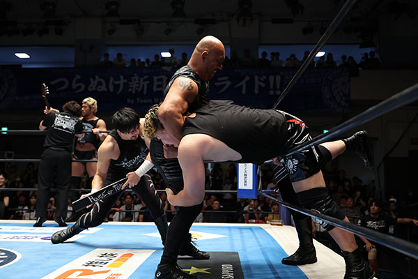 ☆第2試合 本隊vsH.O.Tの8人タッグマッチ 成田が邪道の膝裏を改良型