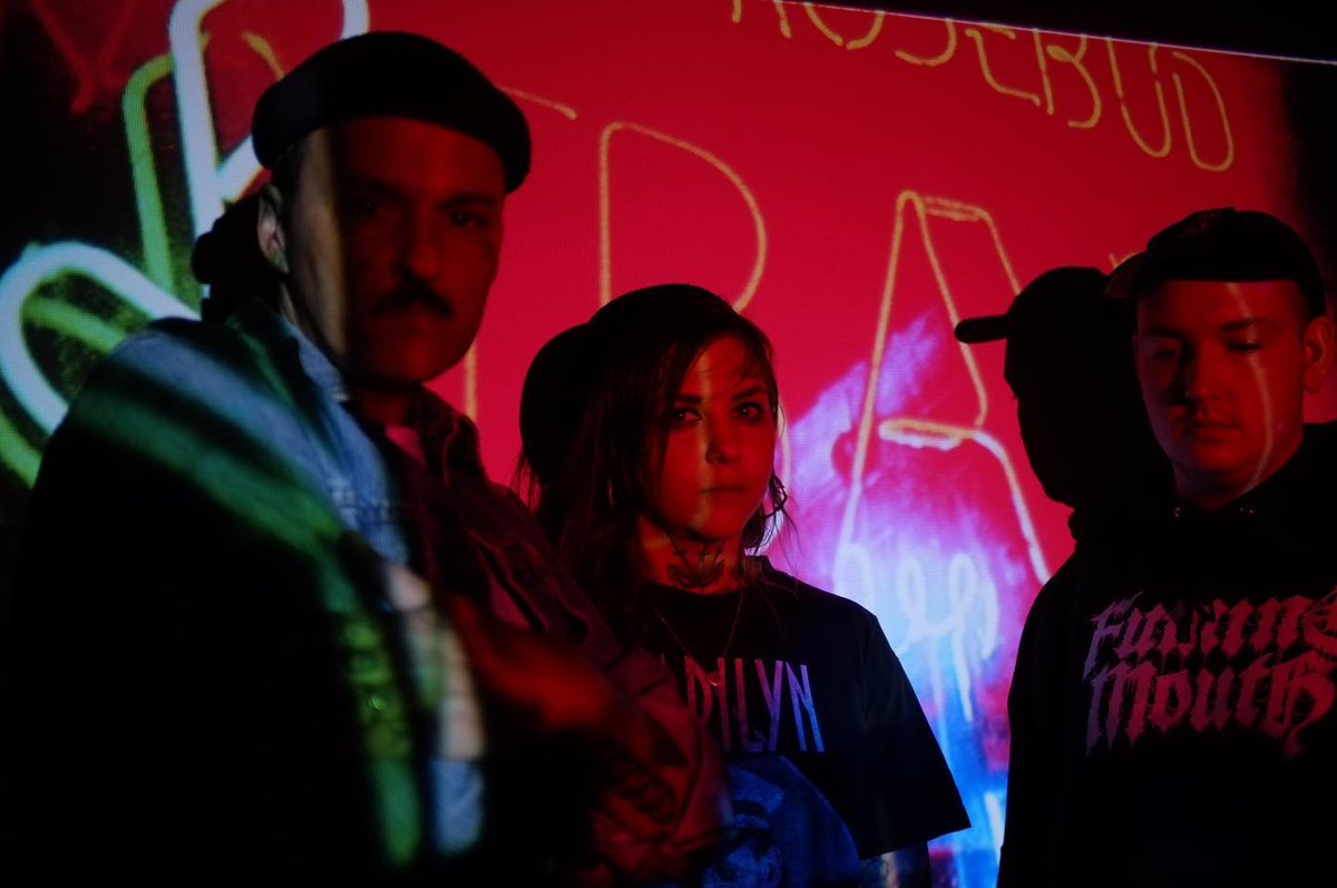 INSANEBLOG1's tweet image. YOUTH CODE Unleash Grit and Emotion with Official Music Video for ‘I’m Sorry’
insaneblog.net/2025/08/youth-… #industrialpunk #youthcode