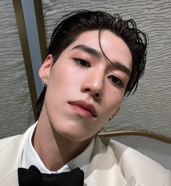 หล่อทุกตรงไม่มีที่ติ

PP KRIT CARTIER AT PARAGON
#CartierxPPKrit