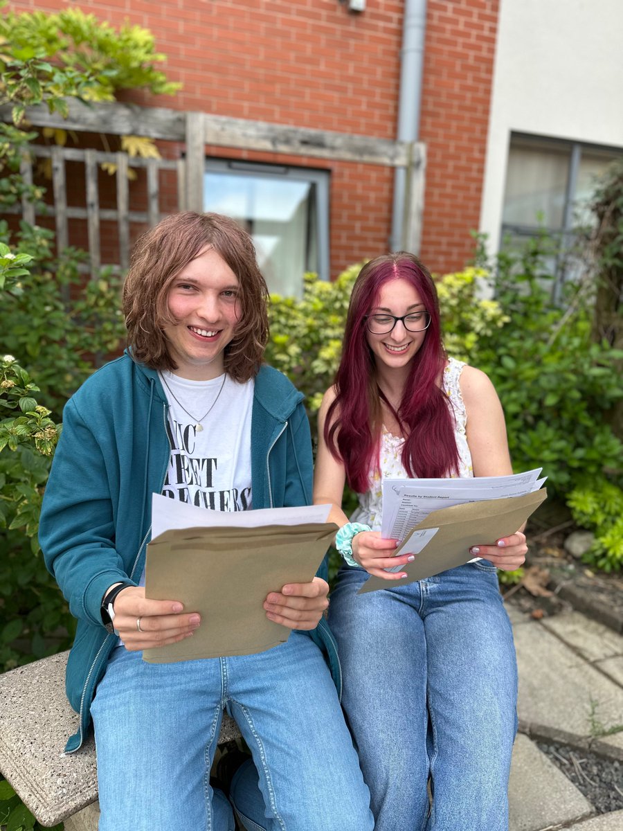The_CTA_Way's tweet photo. We’re celebrating our pupils A-Level and BTEC results today! This cohort has represented our school, @JohnTaylorMAT, and our community with real distinction and their results are a testament to their determination and consistent hard work.
Read more here: https://t.co/ys9yWCrBGb https://t.co/Txxd2u40hy