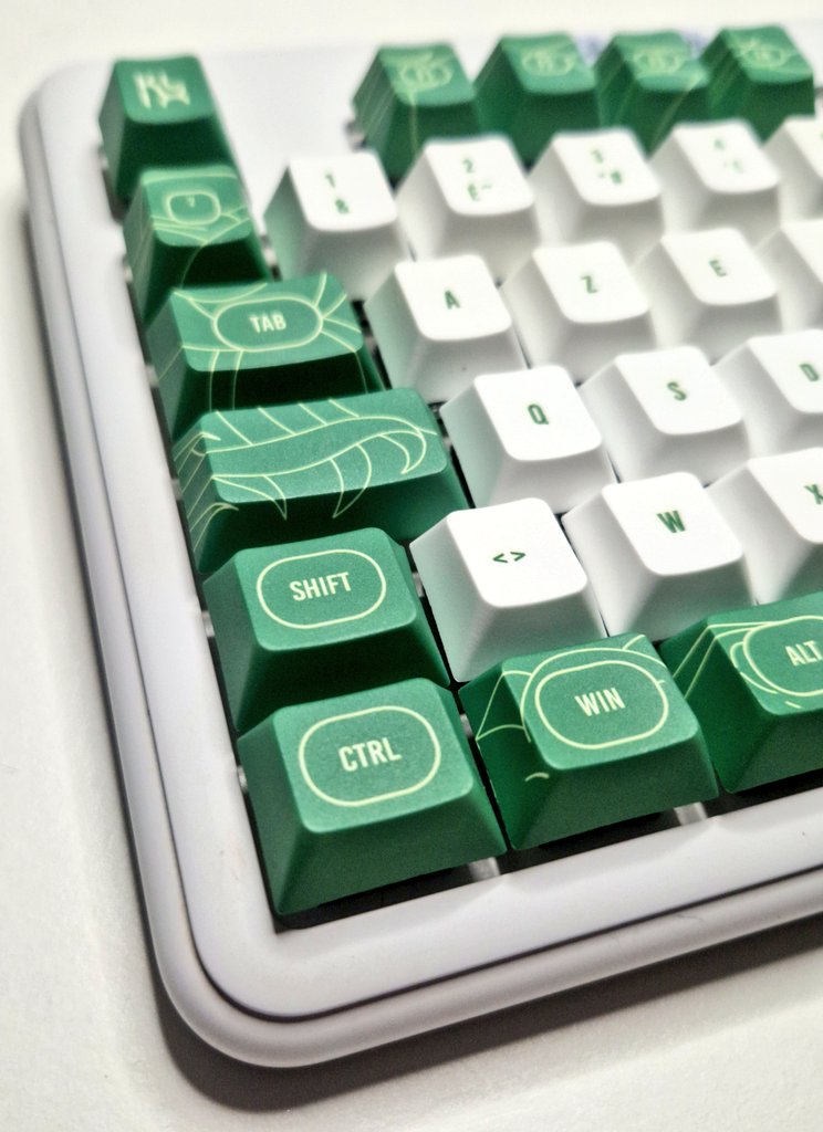 T'es un(e) artiste passionné(e) de jeux vidéos, d'esport ou de pop culture ? T'aimerais créer un design unique de Keycaps pour notre communauté ?

Si oui, go nous envoyer un mp qu'on en discute ! 😉

#ReadyToUpgrade