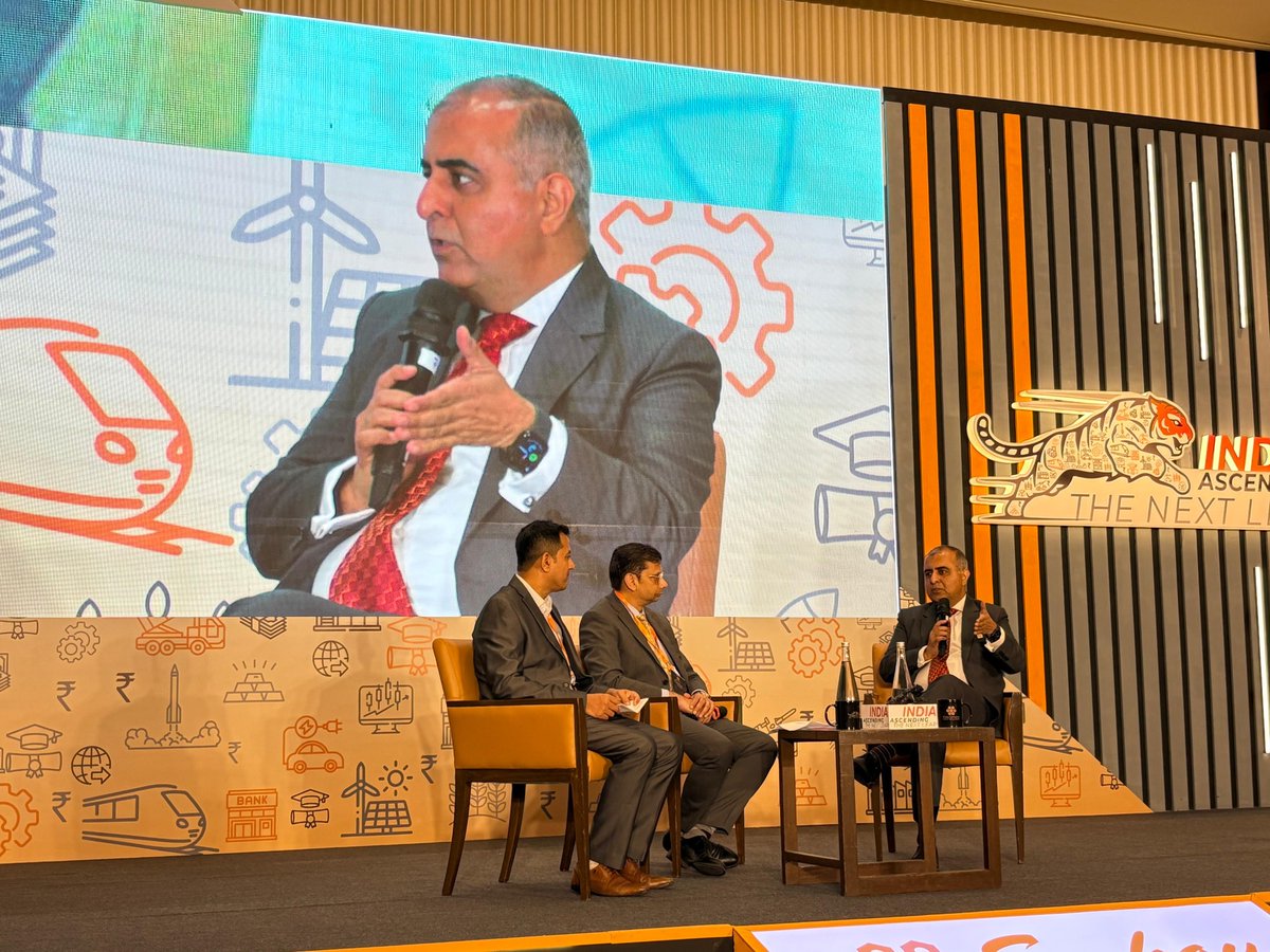 HPCL's tweet image. In every leap that India takes, energy is the silent force propelling it forward.
At Emkay Confluence 2025, our CMD, Shri Vikas Kaushal, spoke about how HPCL is driving this momentum — from securing the nation’s energy needs to championing sustainable growth for the future.

With…