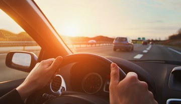 Autorijden in de hitte: zo blijf je koel én veilig onderweg dlvr.it/TMTdVp